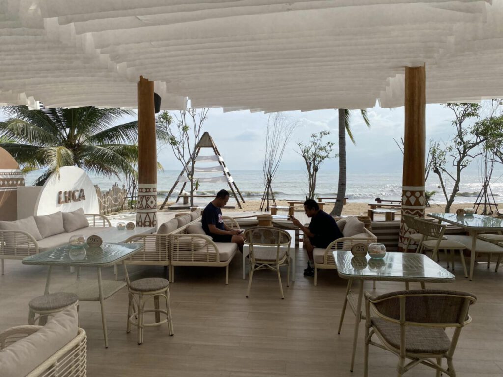 คาเฟ่ luca beach club sichon นครศรีธรรมราช 2566 2567